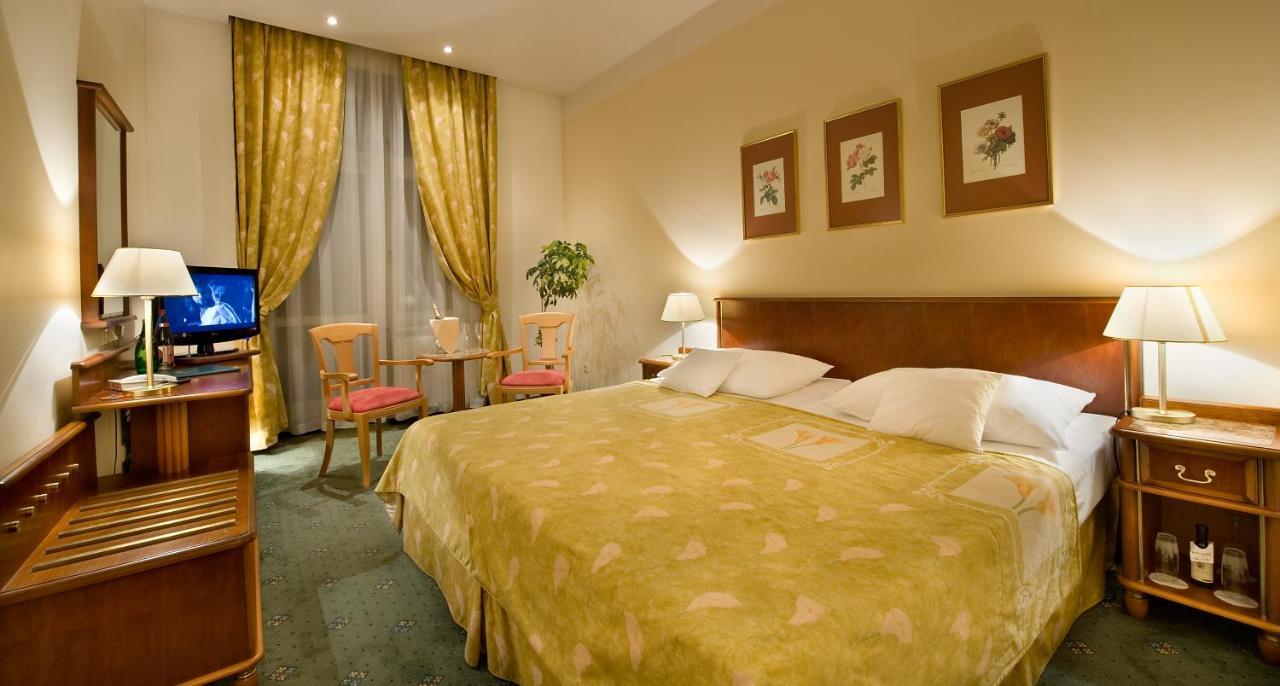 Ea Hotel Rokoko Prag Eksteriør billede